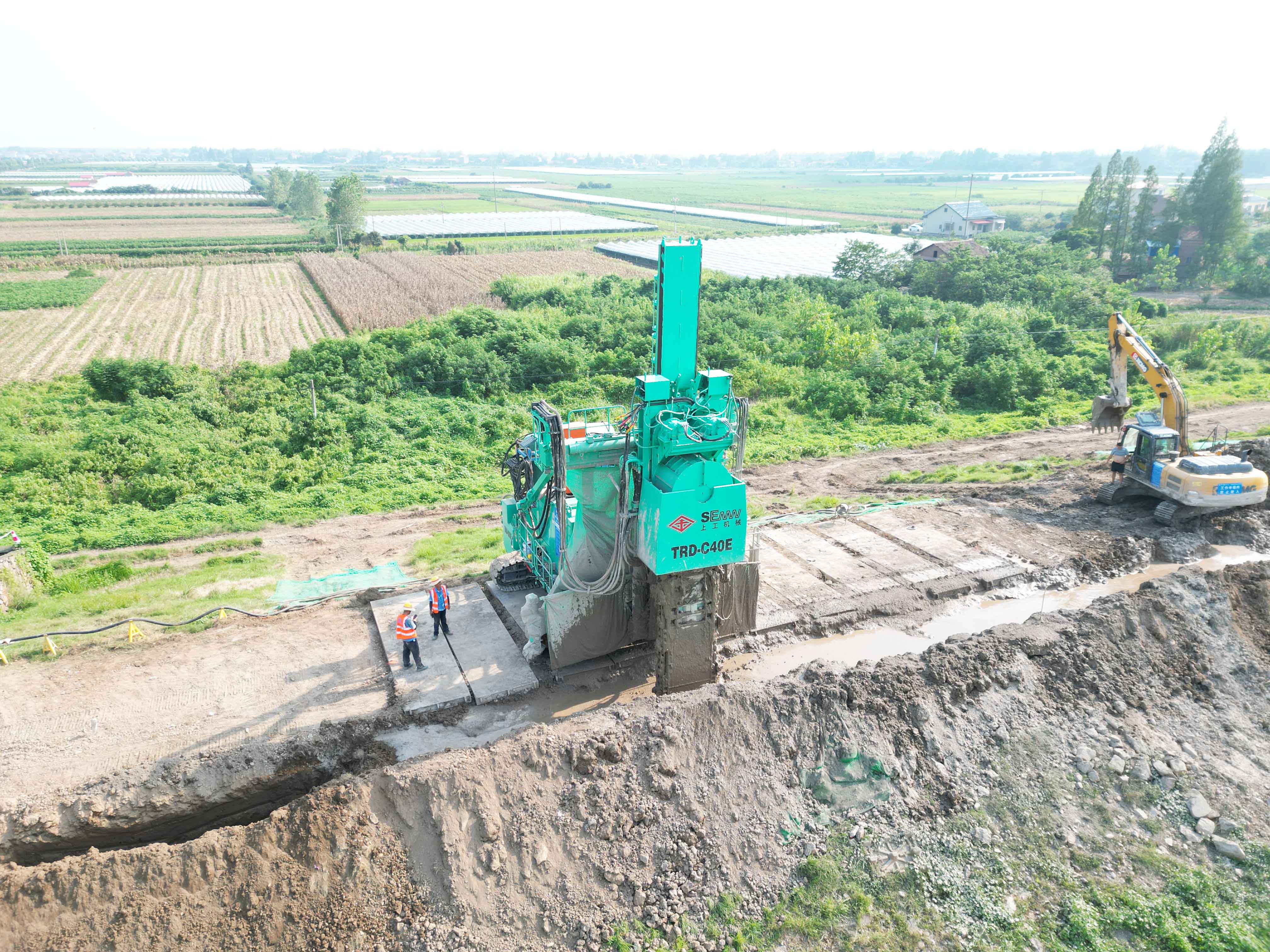 肩負使命，首次出征，上工機械首台純電驅動TRD-40E工法機征戰湖南重大水利工程！